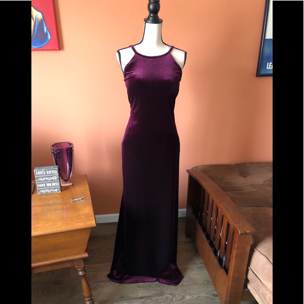 CALVIN KLEIN burgundy halter style dress